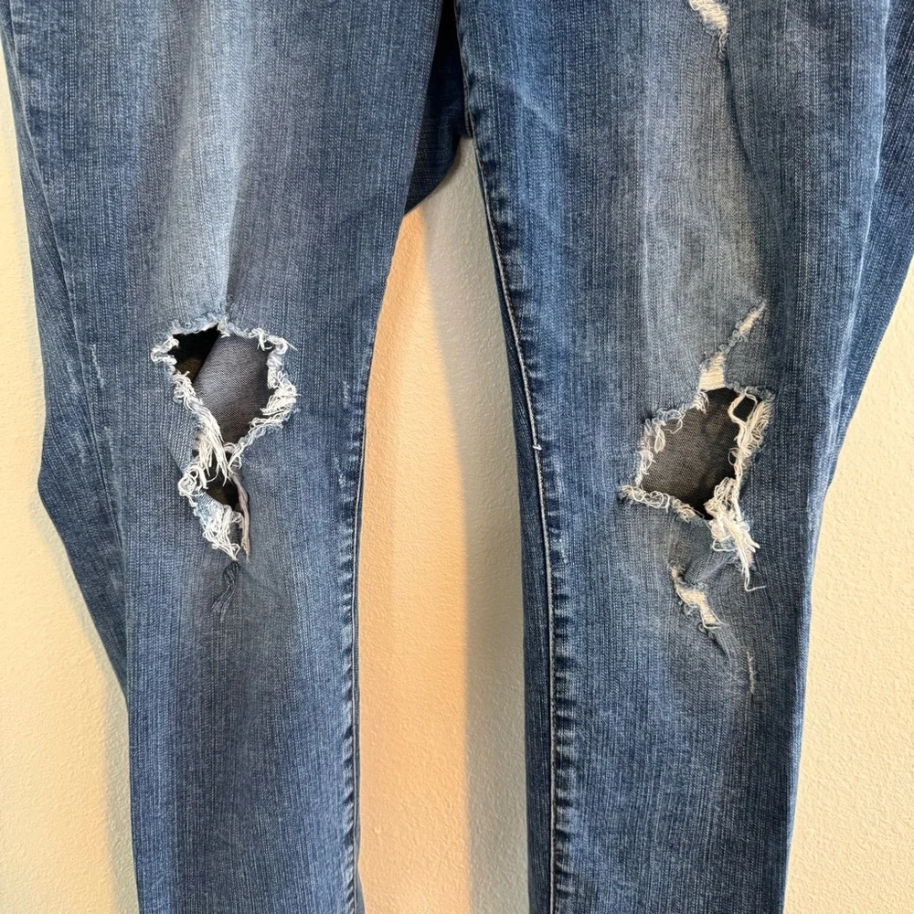 Torrid Boyfriend Straight Distressed Jeans Size 16 Short - Picture 4 of 8